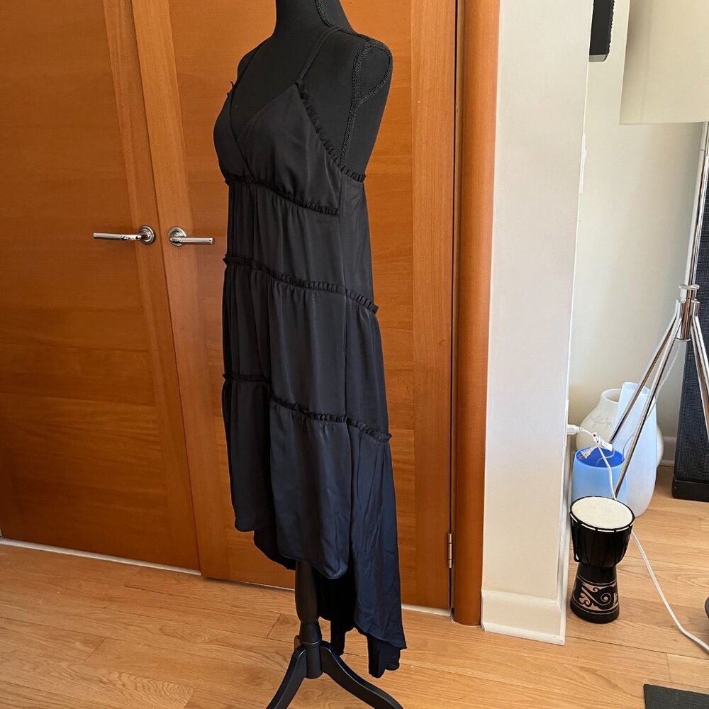 Banana Republic Ruffle Tiered Silky Satin Hi-Low Dress NWT, Size 4 - Picture 3 of 4